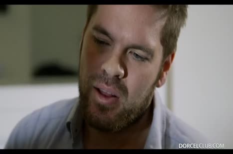 Гламурные девочки пригласили друзей для секса #3