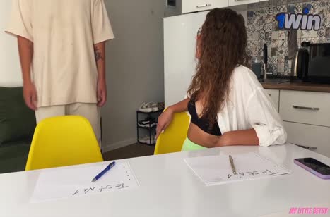 Пытались делать вместе домашку, но что то пошло не так #1