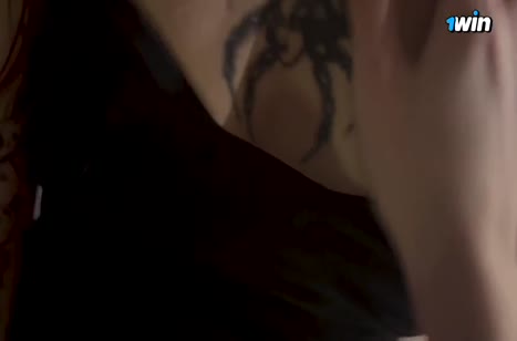 Молодая девица променяла приставку на хороший секс #3