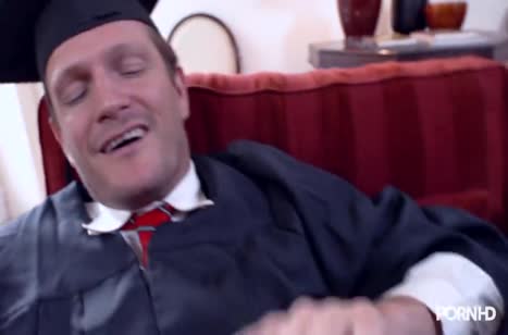 Выпускники устроили молодой студентке двойное проникновение #1