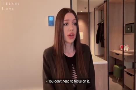 Жестко трахнул развратную соседку и кончил ей в рот