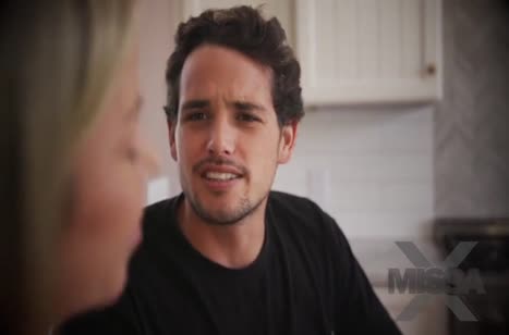 Белокурая Alexis Fawx не устояла перед обаятельным соседом #2